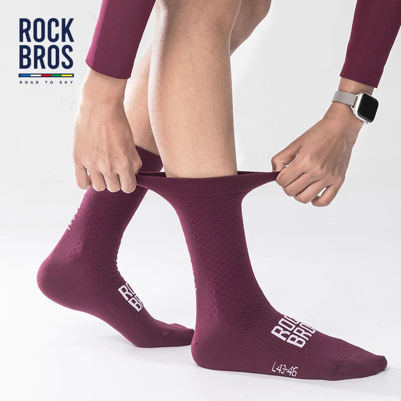 ROCKBROS Cycling Socks Soothing Sport Socks Shock Absorbing Bike Socks Breathable Fabric High Elastic Outdoor Socks A Pair