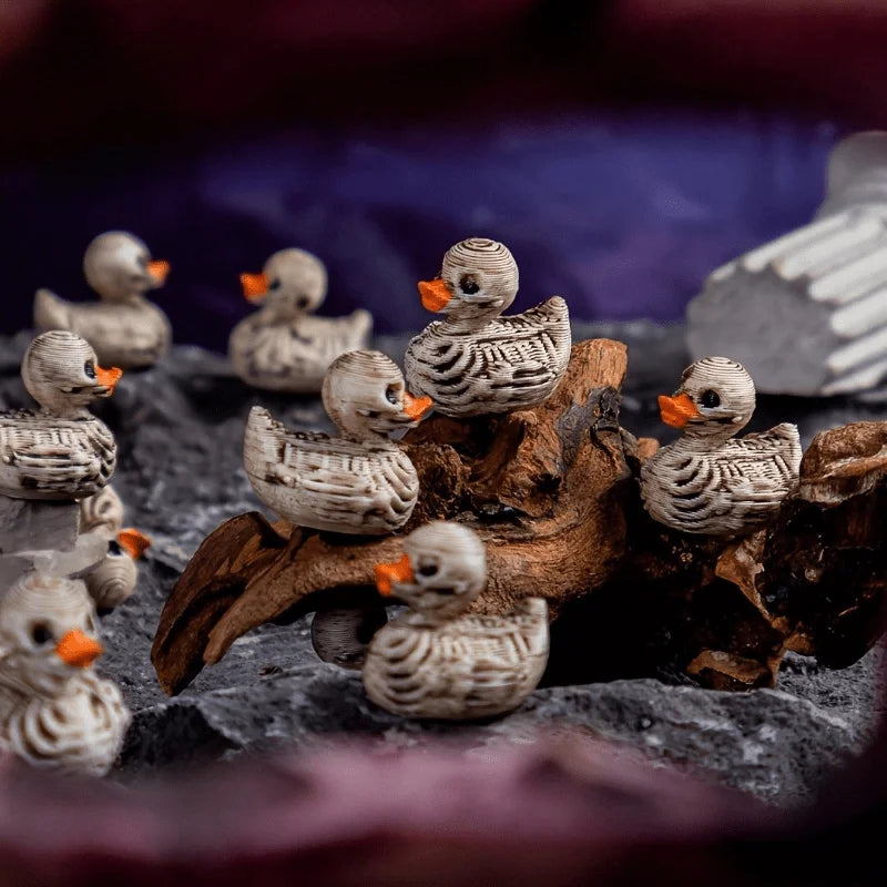 10/30pcs Cute Gothic Skeleton Duck -Plastic Figurine - Desk Decoration, Halloween Miniature Scene DIY Accessory